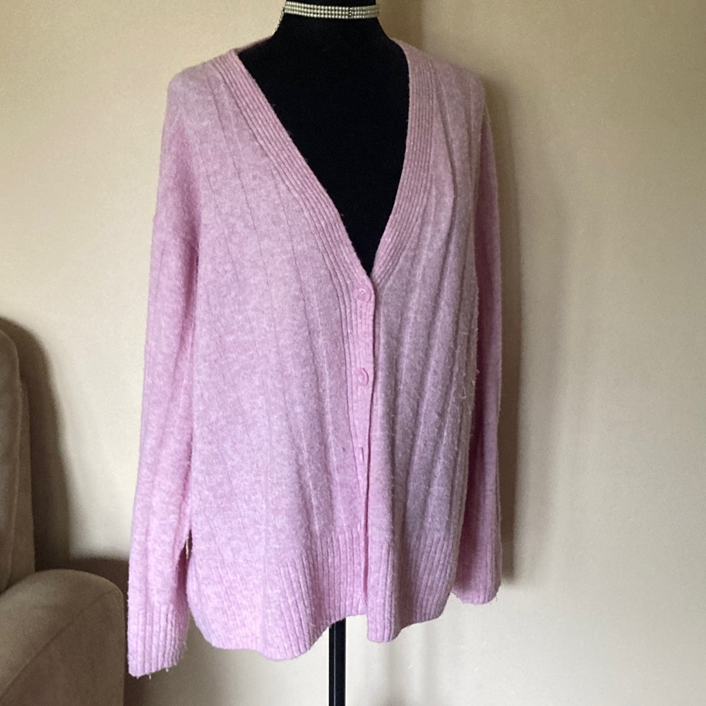 Elegant Pink Women's Cardigan